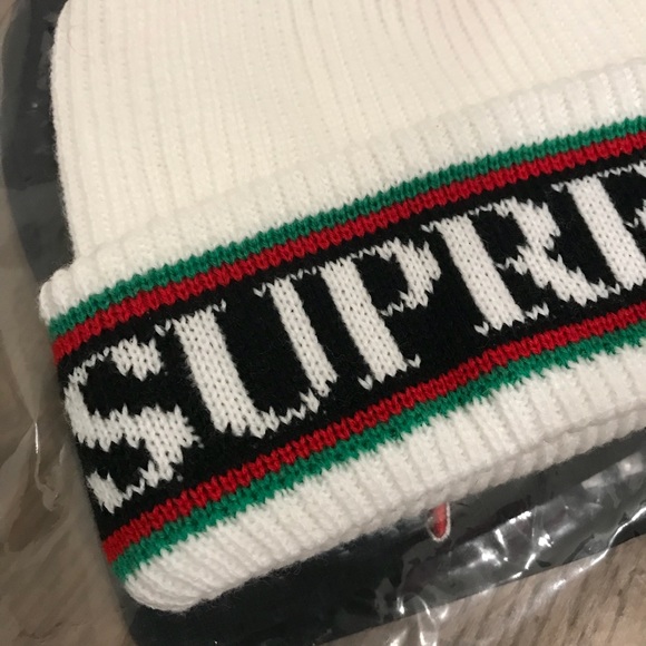 🔥NWT Supreme beanie🔥 - Picture 2 of 5